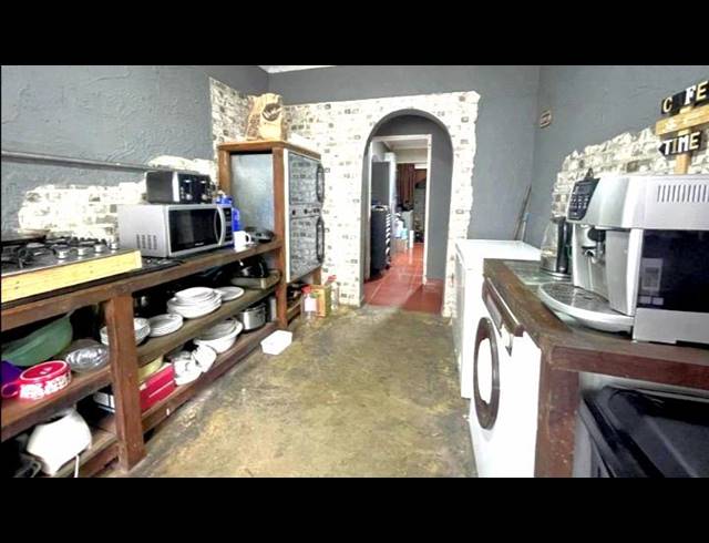 4 BEDROOM HOUSE FOR SALE IN ARBORETUM